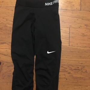 Nike Pro Knee length workout leggings
